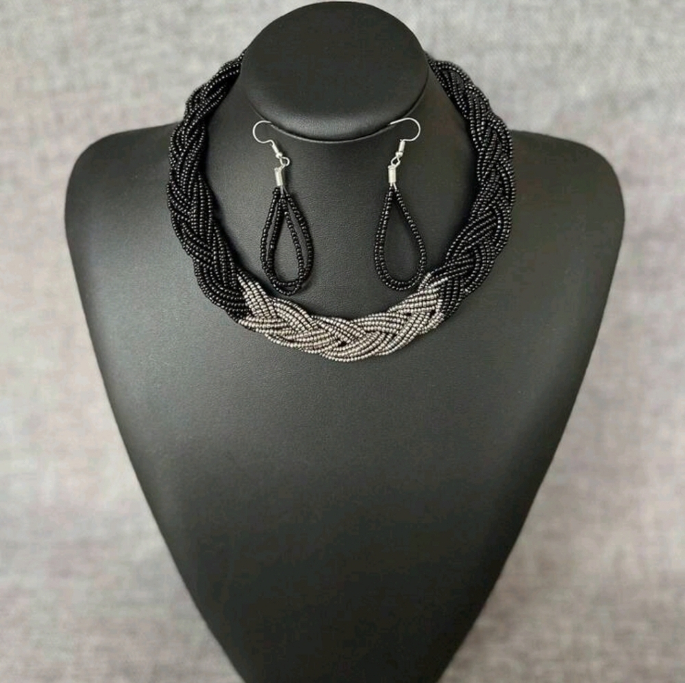 Handmade Black and Silver Beaded Necklace and‎ Earrings Set